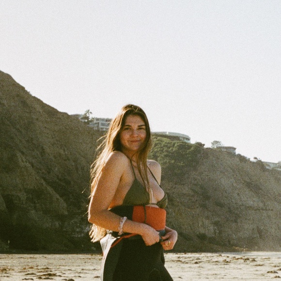 Meet your Posher, Molly - Picture 1 of 1